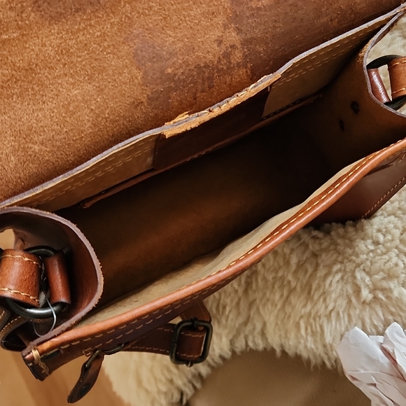 Beautiful NWT Italian Leather Handmade Unisex Crossbody Bag 🤎🇮🇹 - Picture 12 of 16